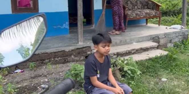 Potret Perbandingan Rumah Abah Lala VS Farel Prayoga 'Ojo Dibandingke'
