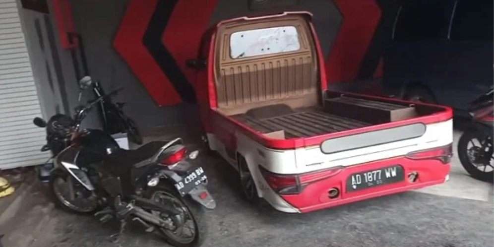 Potret Perbandingan Rumah Abah Lala VS Farel Prayoga 'Ojo Dibandingke'