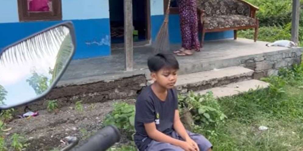 Potret Perbandingan Rumah Abah Lala VS Farel Prayoga 'Ojo Dibandingke'