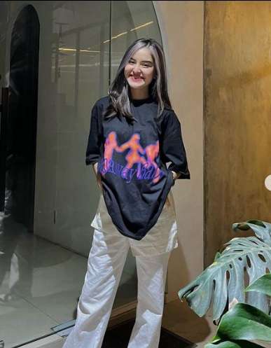 Fakta Menarik Irin Si Pegawai Baru Pabrik Kecimpring Kang Mus Preman Pensiun 6, Parasnya Cantik Banget!