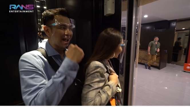 8 Potret Ruang Kerja Sandiaga Uno yang Super Mewah, Nagita Slavina Sampai Bengong!