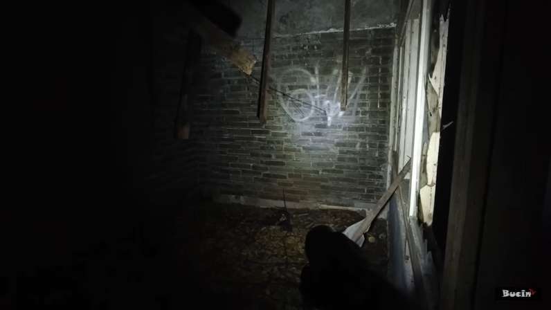10 Rumah Mama Lauren `Peramal Kiamat 2012` yang Terbengkalai 12 Tahun, Mengerikan Bak Istana Hantu!