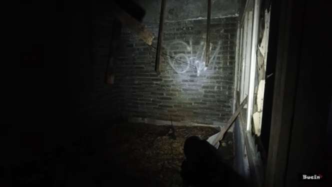 10 Rumah Mama Lauren `Peramal Kiamat 2012` yang Terbengkalai 12 Tahun, Mengerikan Bak Istana Hantu!