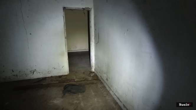10 Rumah Mama Lauren `Peramal Kiamat 2012` yang Terbengkalai 12 Tahun, Mengerikan Bak Istana Hantu!