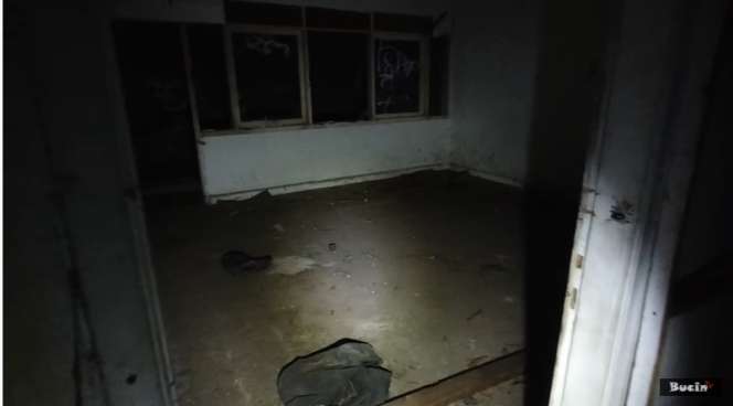 10 Rumah Mama Lauren `Peramal Kiamat 2012` yang Terbengkalai 12 Tahun, Mengerikan Bak Istana Hantu!