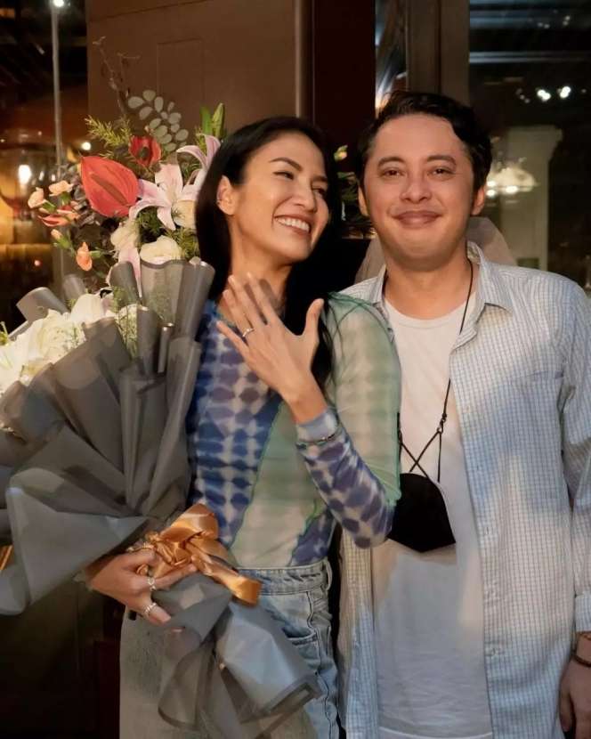 Ingat Aulia Sarah Pemeran Badarawuhi KKN di Desa Penari? Kini Dilamar Kekasih Bukan Orang Sembarangan, Lihat 8 Potretnya