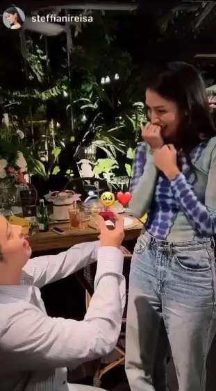 Ingat Aulia Sarah Pemeran Badarawuhi KKN di Desa Penari? Kini Dilamar Kekasih Bukan Orang Sembarangan, Lihat 8 Potretnya
