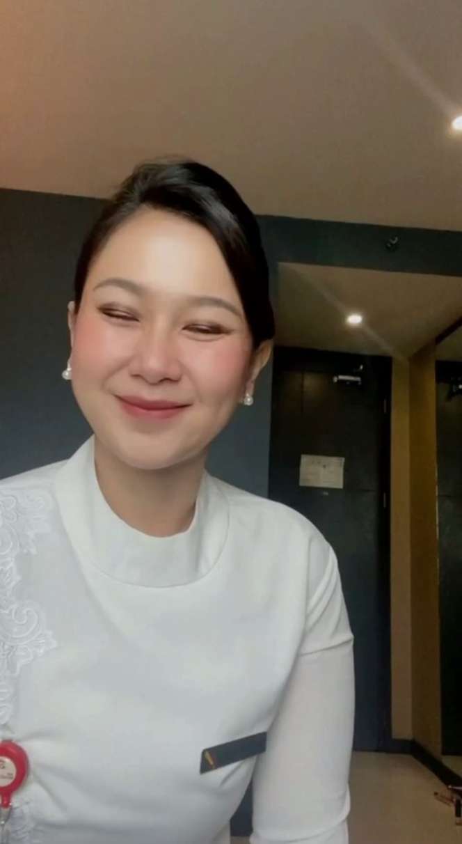 Kabar Terbaru Yulida Handayani Mantan Istri Aktor India Ravi Bhatia, Nasibnya yang Kini Balik Jadi Pramugari!