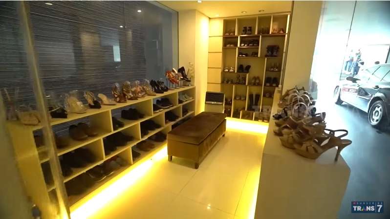 10 Potret Rumah Konglomerat Apriliana Lim yang Mewah, Kolam Renangnya Bak Sungai Amazon!