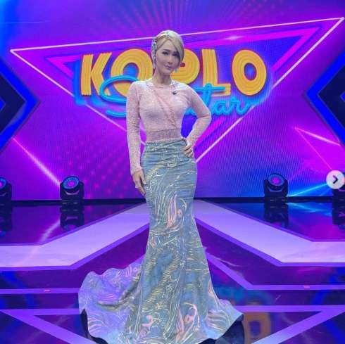 Artis Cantik Ini Dulu Rela Jual Kacang dan Jadi Tukang Cuci Piring, Kini Hidupnya Berubah Drastis
