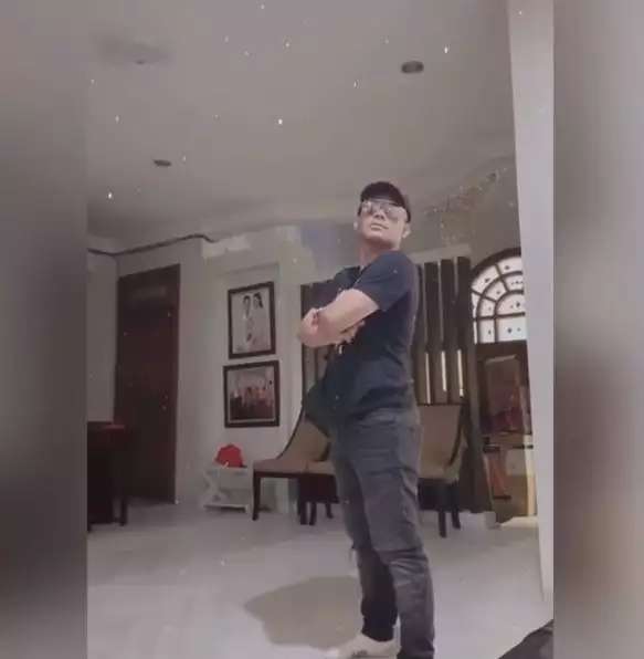 9 Potret Rumah Judika yang Jarang Tersorot, Mewah Banget, Mirip Bangunan Kastil