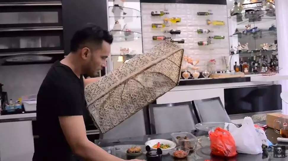 9 Potret Rumah Judika yang Jarang Tersorot, Mewah Banget, Mirip Bangunan Kastil