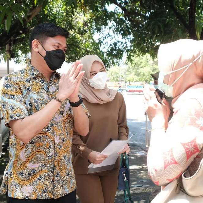 8 Potret Istri Bupati Gowa yang Viral Cantik & Bersuara Merdu, Ternyata Jebolan Ajang ini