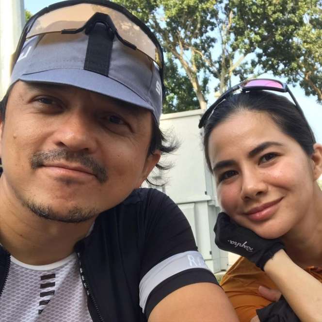 Hapus Foto Suami Berujung Isu Cerai, Artis Cantik & Terkenal Ini Menyesal : `Aku Harusnya Hati-Hati`