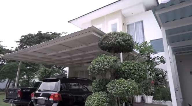 Potret Rumah Dodit Mulyanto di Jakarta, Berkonsep Open Space Serta Kandang Burung Super Besar!