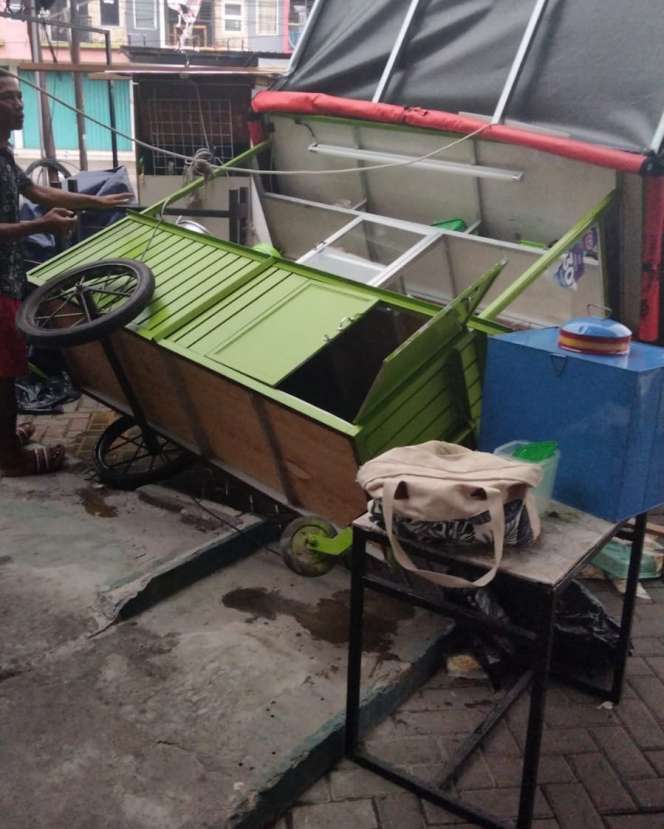 Ingat Bule Cantik Asal Inggis yang Dinikahi Pria Bekasi? Kini Jualan Soto Demi Bertahan Hidup, Lihat 7 Potretnya