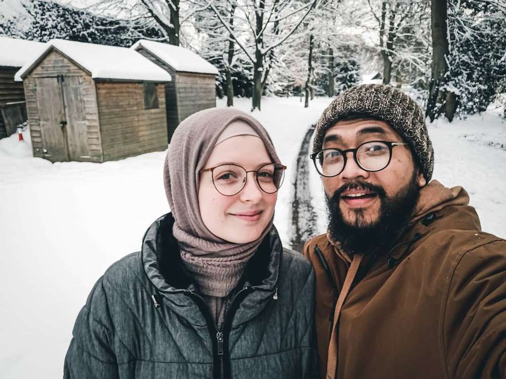 Ingat Bule Cantik Asal Inggis yang Dinikahi Pria Bekasi? Kini Jualan Soto Demi Bertahan Hidup, Lihat 7 Potretnya
