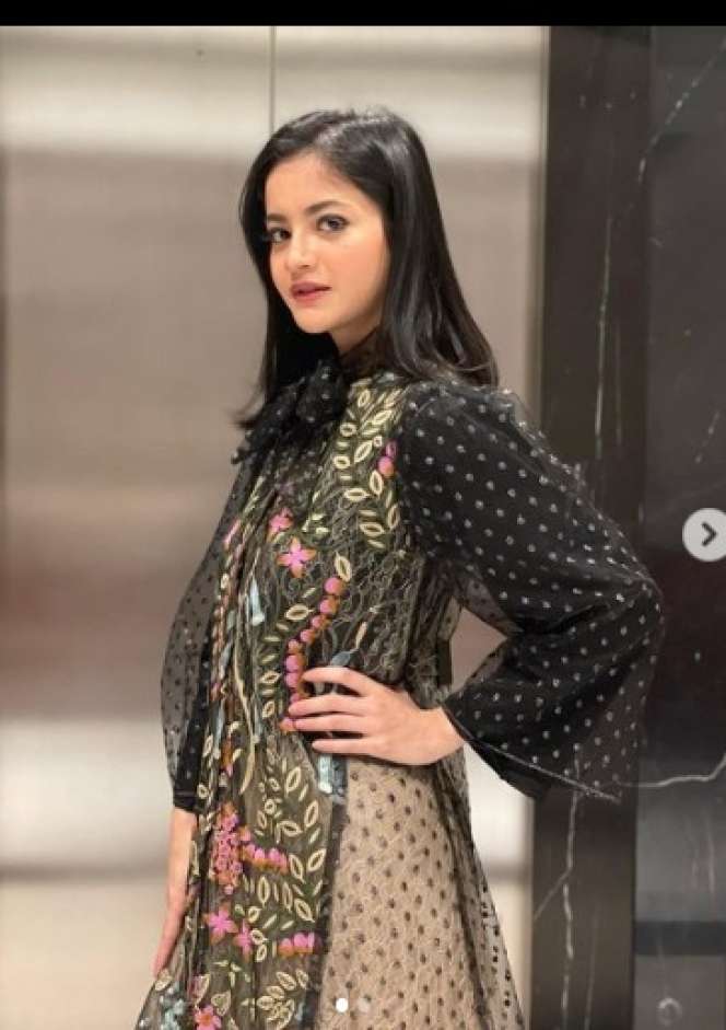 Presenter Cantik Ini Dulu Hanya Cucu Penjual Minyak Tanah, Kini Jadi Crazy Rich, Suaminya Bukan Orang Sembarangan!