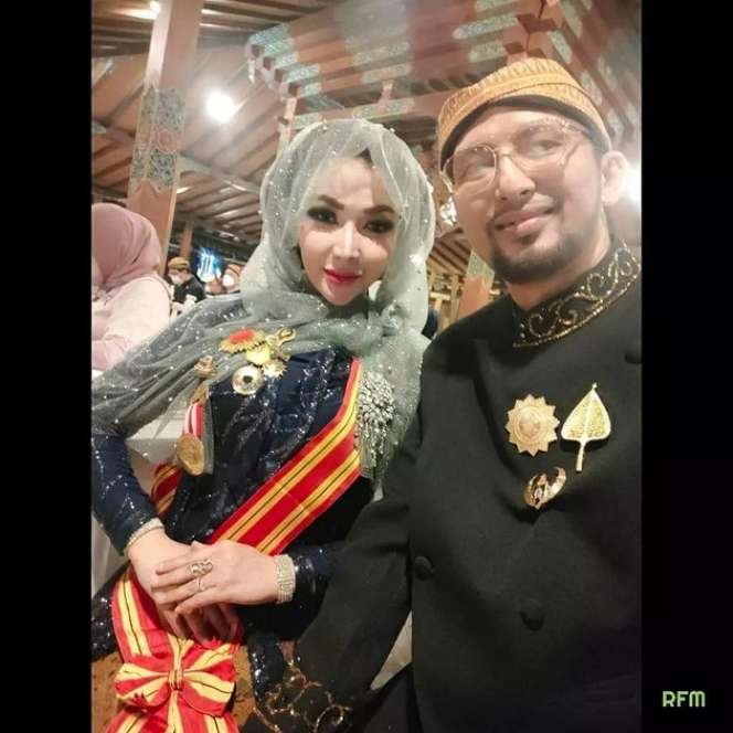 10 Fakta Rumah Tangga Roro Fitria, Gugat Cerai Usai Melahirkan Hingga Alasannya Bikin Syok!