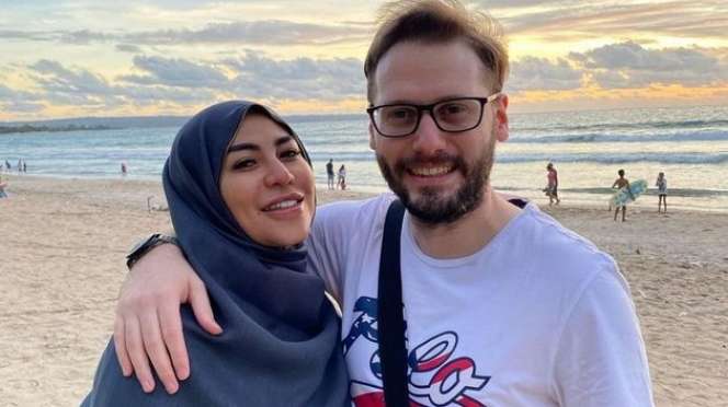 Didiagnosis Tak Bisa Punya Anak, Artis Cantik Ini Rela Sang Suami Poligami: `Aku Pengen Masuk Surga`