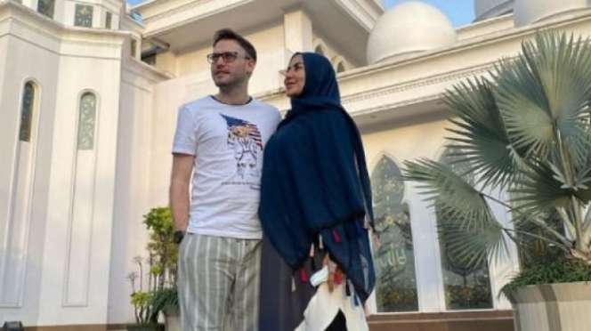 Didiagnosis Tak Bisa Punya Anak, Artis Cantik Ini Rela Sang Suami Poligami: `Aku Pengen Masuk Surga`