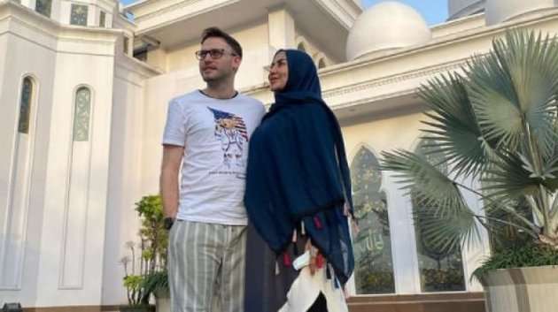 Didiagnosis Tak Bisa Punya Anak, Artis Cantik Ini Rela Sang Suami Poligami: `Aku Pengen Masuk Surga`