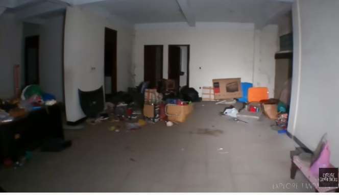Potret Rumah Terbengkalai Milik Eks Wakapolri, Isinya Seram Banget, Bikin Merinding!