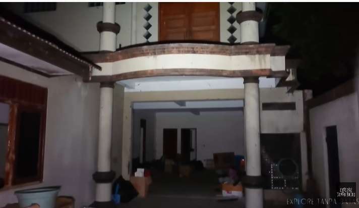 Potret Rumah Terbengkalai Milik Eks Wakapolri, Isinya Seram Banget, Bikin Merinding!
