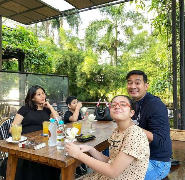 Potret Amira Anak Tata Janeeta yang Jauh dari Sorotan, Kini Sudah Beranjak Remaja