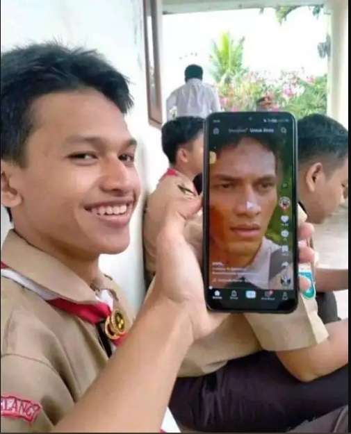 10 Potret Orang Mirip Tokoh Terkenal, Kok Bisa Sama Persis?