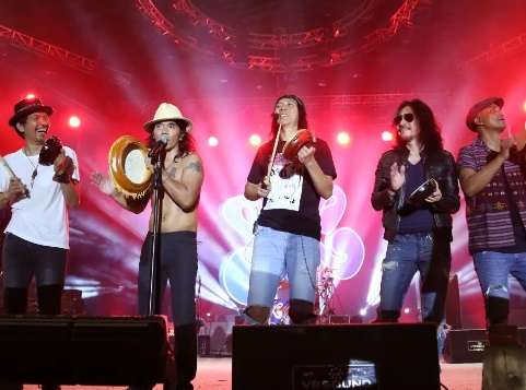 Jadi Penampilan Apik, Dewa 19 dan Slank Kolaborasi Saling Tukar Vokalis