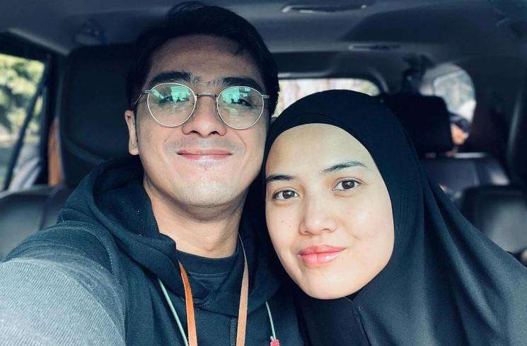 Sederet Pasangan Artis Dikenal Religius, Ada yang Mengikuti Jejak Suami Berhijrah 
