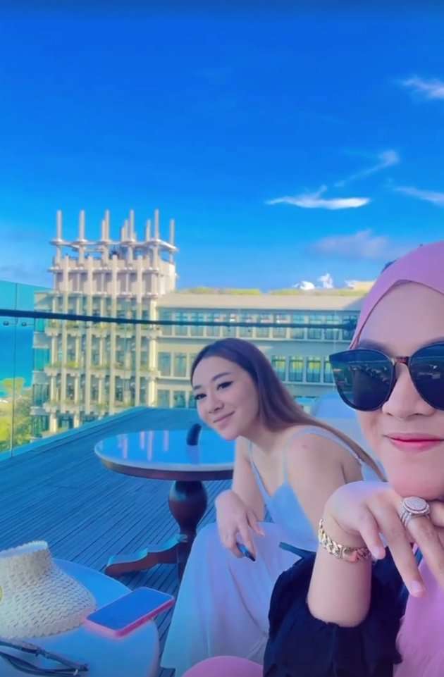 Ingat Yunita Lestari Eks Daus Mini? Kini Nasibnya Bak Bumi Langit dengan Mantan Suami, Nikmati Liburan Mewah di Bali