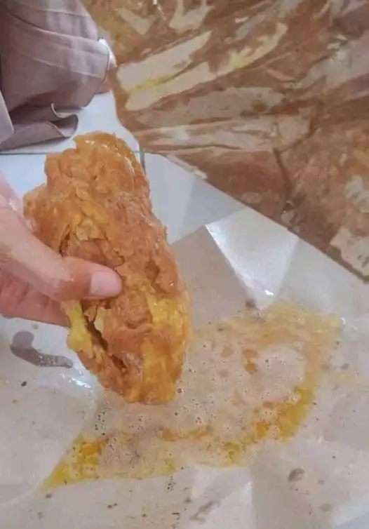 Sederetan Foto Beli Makan Dapat 'Bonus' Tak Terduga, Gak Habis Pikir!