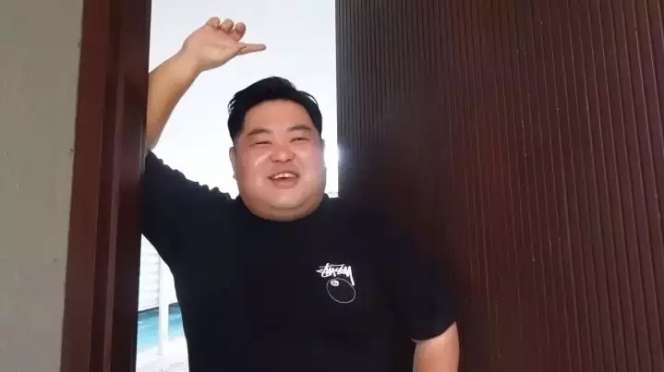 10 Potret Rumah Baru Komedian Kenta Hadiah dari Ruben Onsu, Toiletnya Lucu Bertema Kartun!