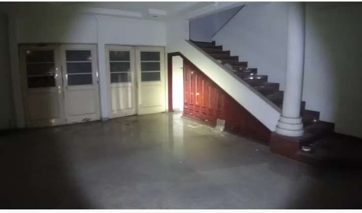 Potret Rumah Mewah Gatot Brajamusti yang Kini Terbengkalai, Ternyata Luas Banget Bak Hotel Berbintang!