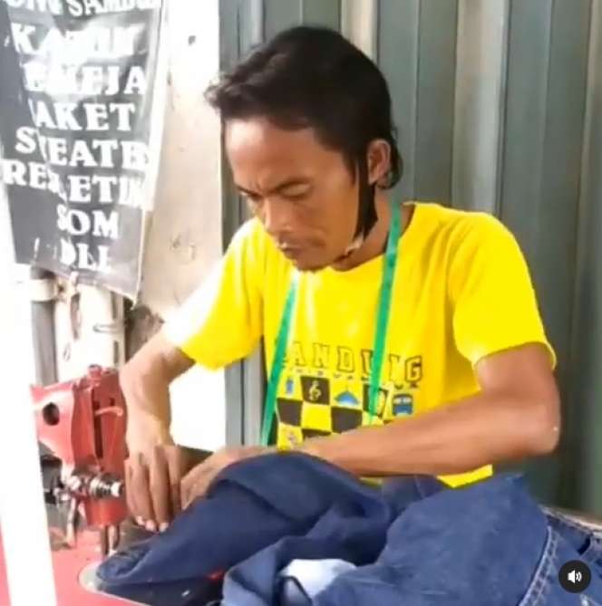 Ingat Ade Londok yang Viral `Odading Mang Oleh`? Kondisinya Miris Usai Gagal Jadi Artis, Mengais Rupiah di Jalanan