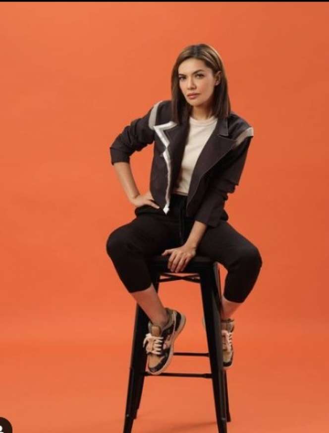 Adu Gaya Najwa Shihab dan Nikita Mirzani, Beda Pendapat Soal Gaya Hedon Polisi!