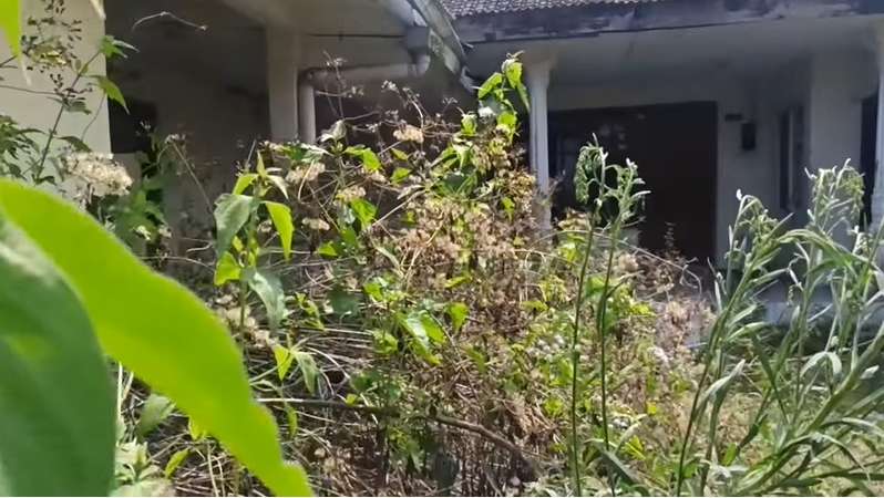10 Potret Rumah Terbengkalai Milik Dokter, Ada Ruang Praktik Misterius, Tumpukan Obat, Hingga Ranjang Bayi