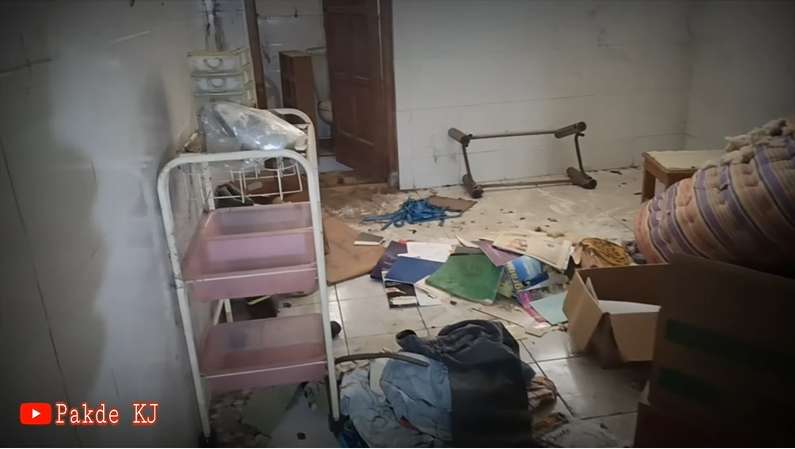 10 Potret Rumah Terbengkalai Milik Dokter, Ada Ruang Praktik Misterius, Tumpukan Obat, Hingga Ranjang Bayi