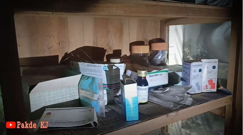 10 Potret Rumah Terbengkalai Milik Dokter, Ada Ruang Praktik Misterius, Tumpukan Obat, Hingga Ranjang Bayi