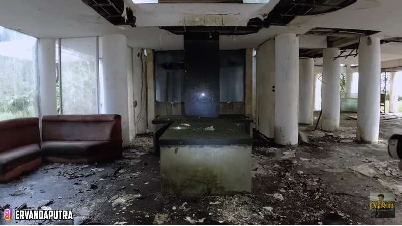 10 Potret Rumah Mewah Terbengkalai Bekas Diterjang Tsunami, Ruang Basement Jadi Lautan, Ngeri Banget!