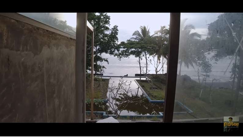 10 Potret Rumah Mewah Terbengkalai Bekas Diterjang Tsunami, Ruang Basement Jadi Lautan, Ngeri Banget!