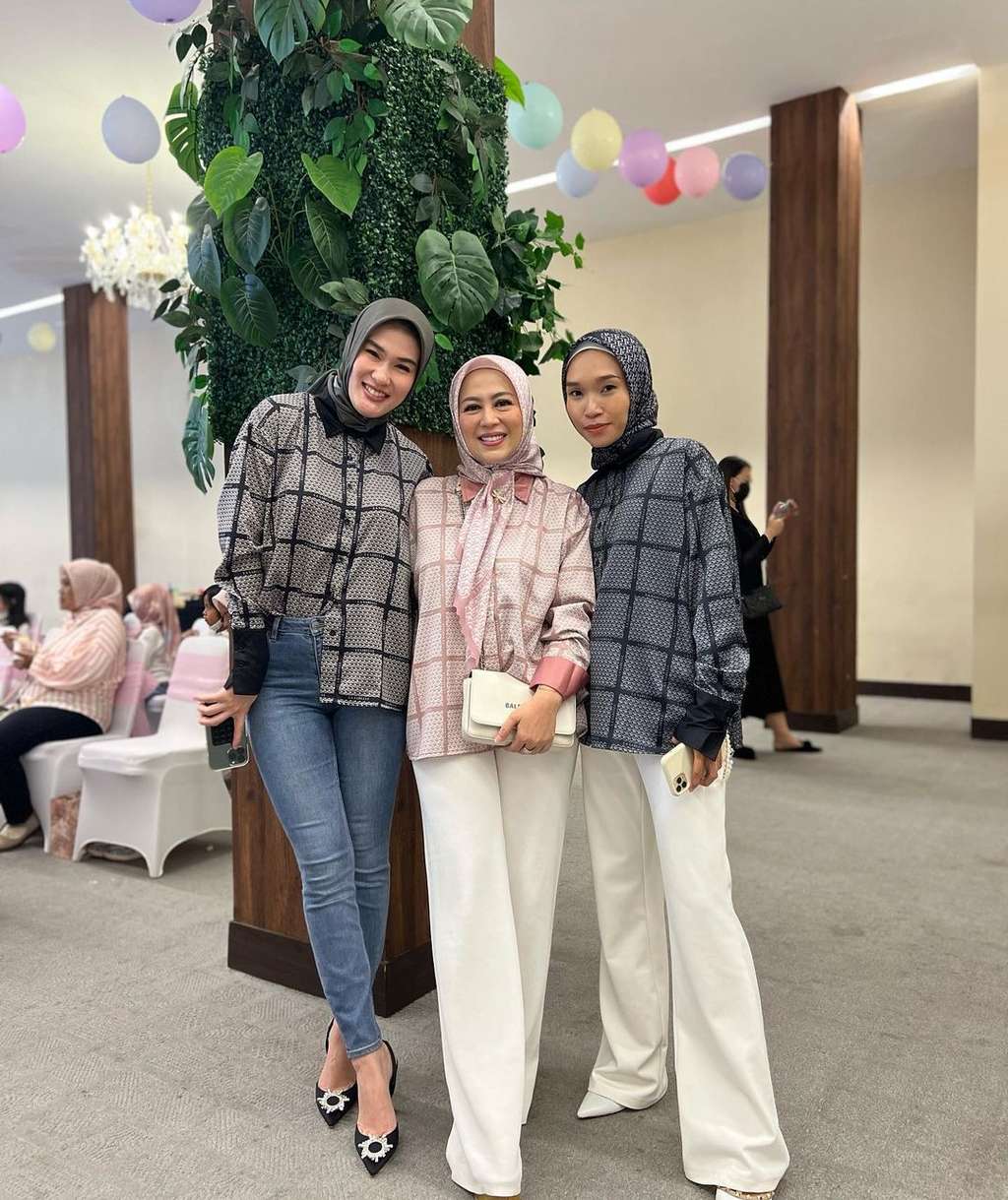 5 Tahun Menjadi Mualaf, Stevi Agnecya Putuskan Berhijab