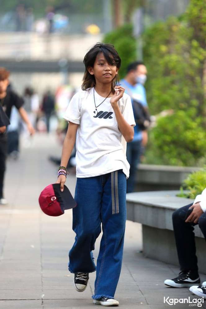 Kenalan dengan Adik Bonge, Codet yang Kini Gantikan Sang Kakak Eksis di Citayam Fashion Week 