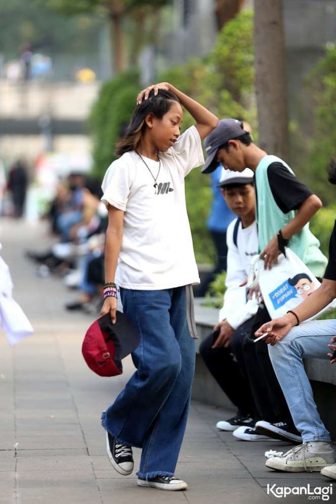 Kenalan dengan Adik Bonge, Codet yang Kini Gantikan Sang Kakak Eksis di Citayam Fashion Week 