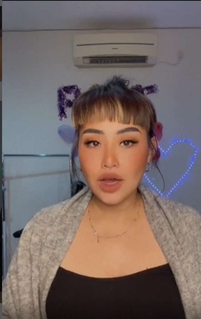 Artis Cantik Ini Pisah Rumah 1,5 Tahun, Alasannya Bosan Dengan Suami. Kini Pilih Jualan Baju!