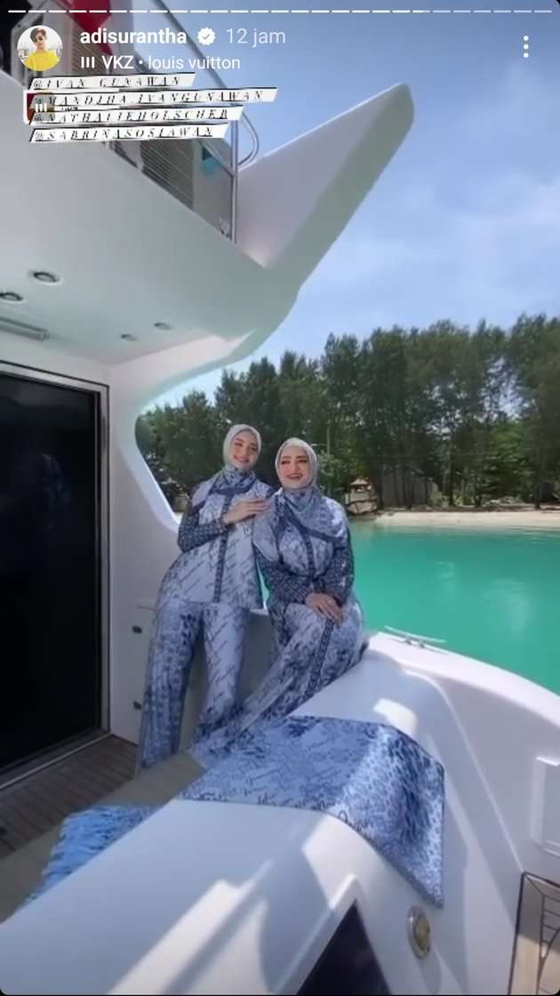 Potret Nathalie Holscher dan Frans Faisal Jalani Pemotretan Pakai Baju Couple