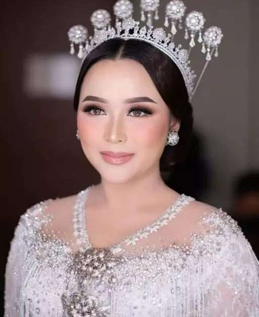 Potret Gaya Makeup Adik Seleb saat Menikah, Ria Ricis Bikin Pangling