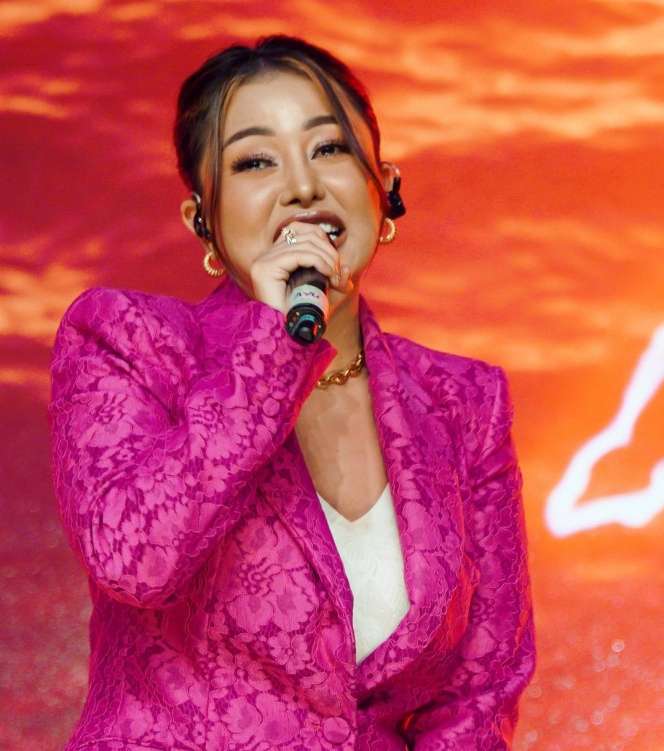 Masih Ingat Mutia Ayu, Janda Glenn Fredly? 3 Tahun Ditinggal Suami, Kini Penampilan Disebut Makin Berani & Seksi